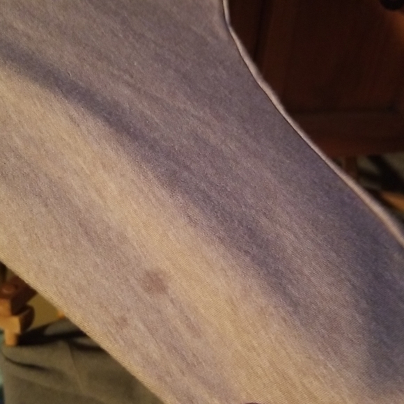 TAHARI cowl next sweater with bat arms. - Picture 5 of 5